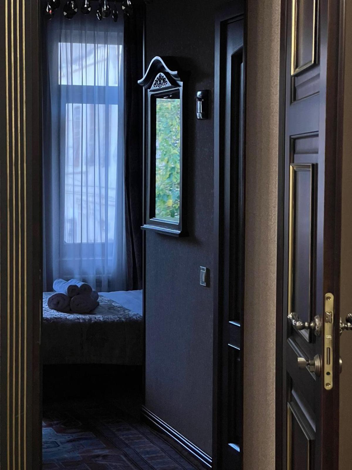 Royal Antique Boutique Hotel Baku Extérieur photo
